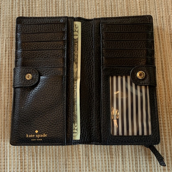 Kate Spade leather wallet EUC - Picture 5 of 8